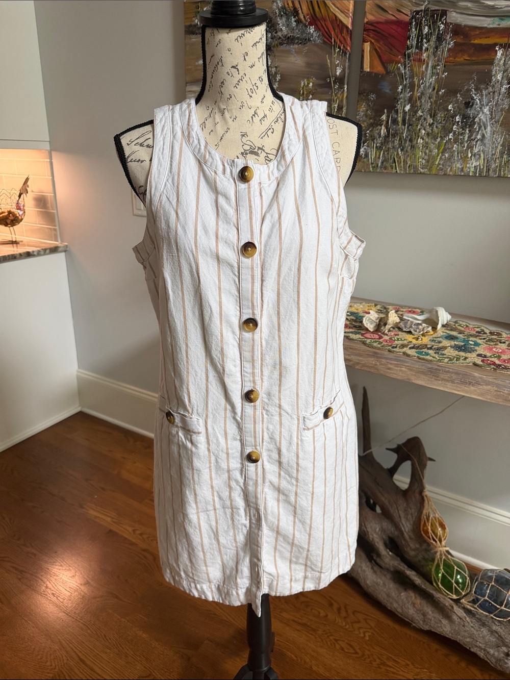Vineyard Vines White Linen Top with Tan Stripes - M